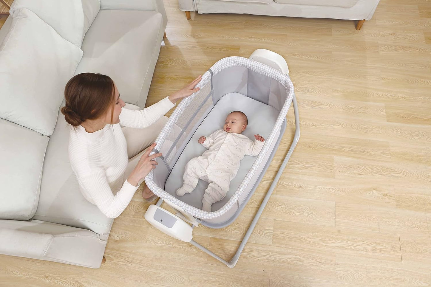 Mastela Deluxe 4 in 1 Bassinet, Cradle Swing & Bedside Sleeper