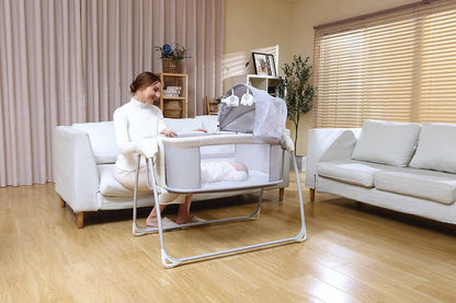 Mastela Deluxe 4 in 1 Bassinet, Cradle Swing & Bedside Sleeper